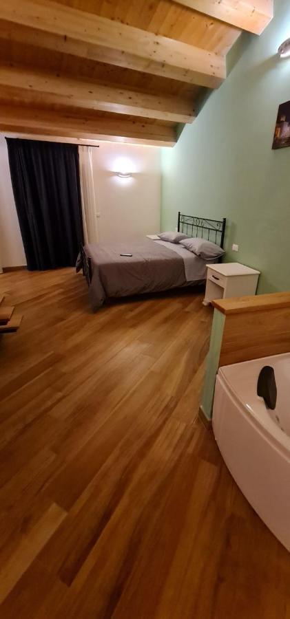 Il Mascherone Sepino Buitenkant foto